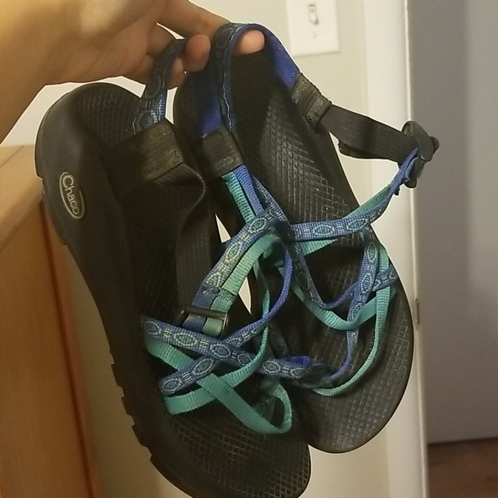 Chacos!